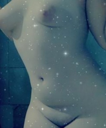 Искусная фантазёрка готова погрузить тебя в мир запретных желаний и наслаждения. Позволь мне разбудить в тебе самые скрытые страсти. 12870, 20 лет